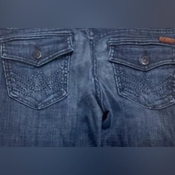 7 For All Mankind Bootcut Jeans – Size 28x32 – Flap Pocket –Premium Denim - Picture 3 of 5